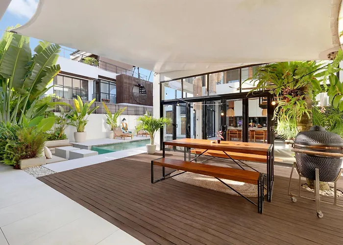Villa Baliwood By Breig *