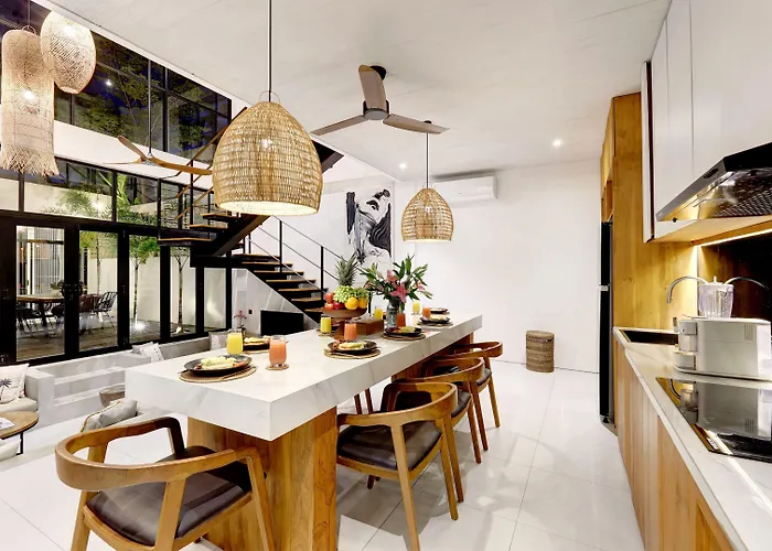 Villa Baliwood By Breig *