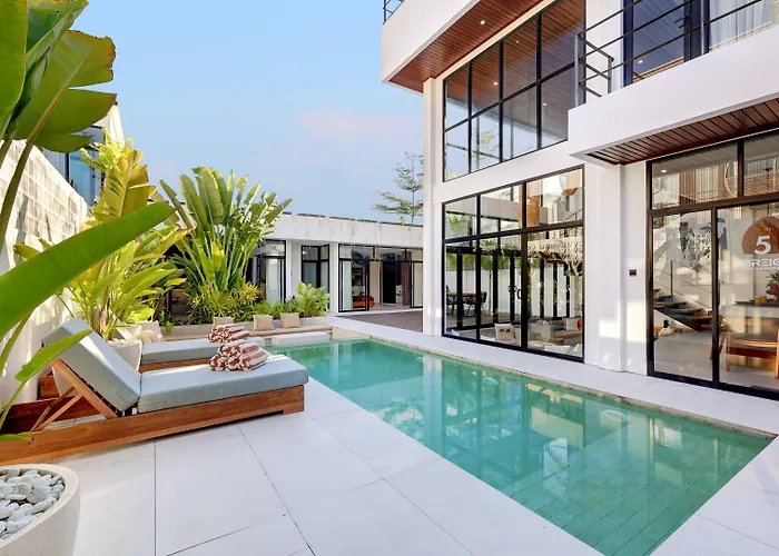 Villa Baliwood By Breig *